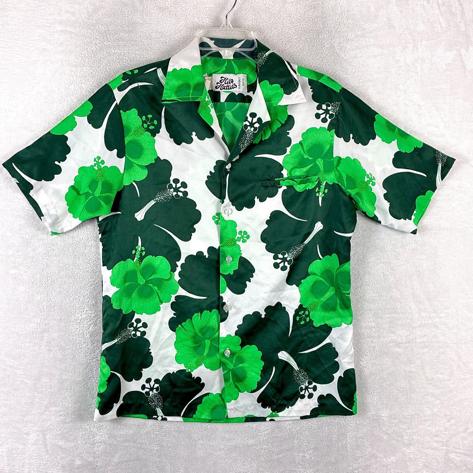 VTG Hilo Hattie Hawaiian Shirt Men M Green White Floral Camp Aloha Beach 70s USA