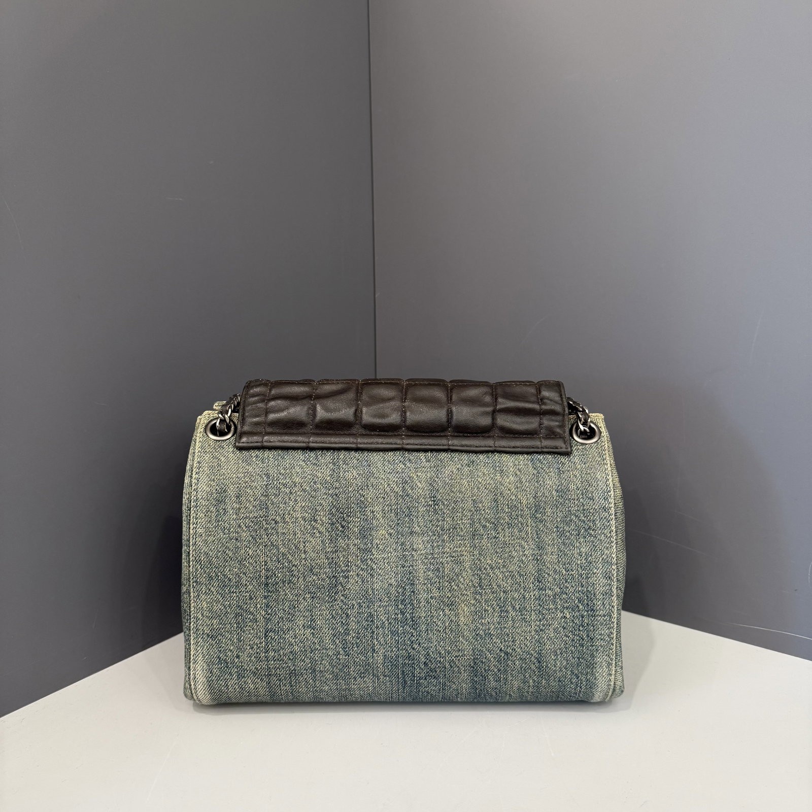 Chanel 2.55 Flap Bag Dark Brown Blue Calfskin Denim (ya041226a4)