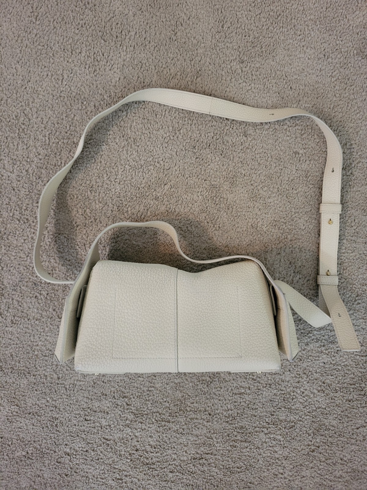 Songmont small drippy roof bag ivory