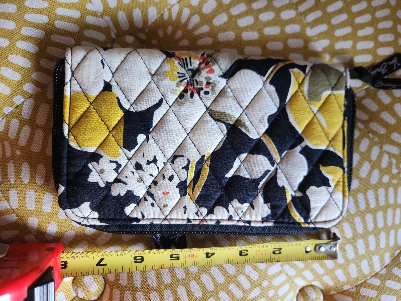 Vera Bradley Zip-Around Wallet Organizer- Go Wild Pattern