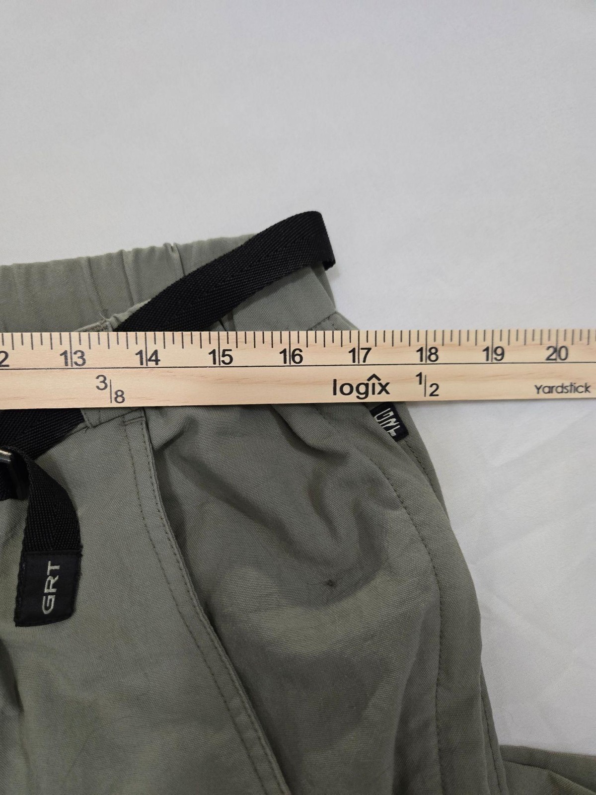 Columbia Pants Mens L Green Cargo Relaxed Microfiber Nylon Polyester Belted