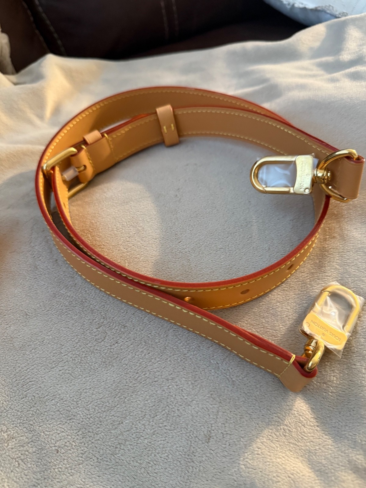 Authentic Louis Vuitton Vachetta Adjustable Shoulder Strap Gold Hardware 47 in
