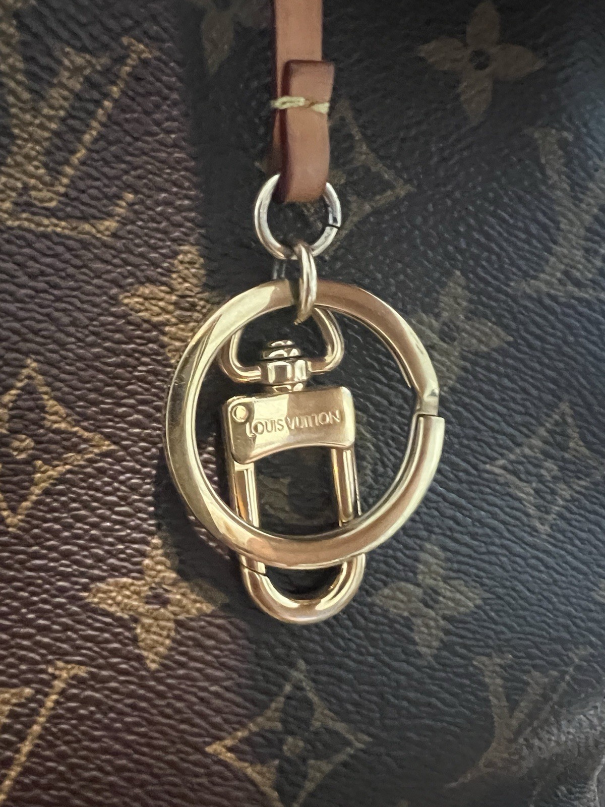 LOUIS VUITTON Artsy MM Bag | Monogram Canvas | Shoulder Bag | 100% Authentic
