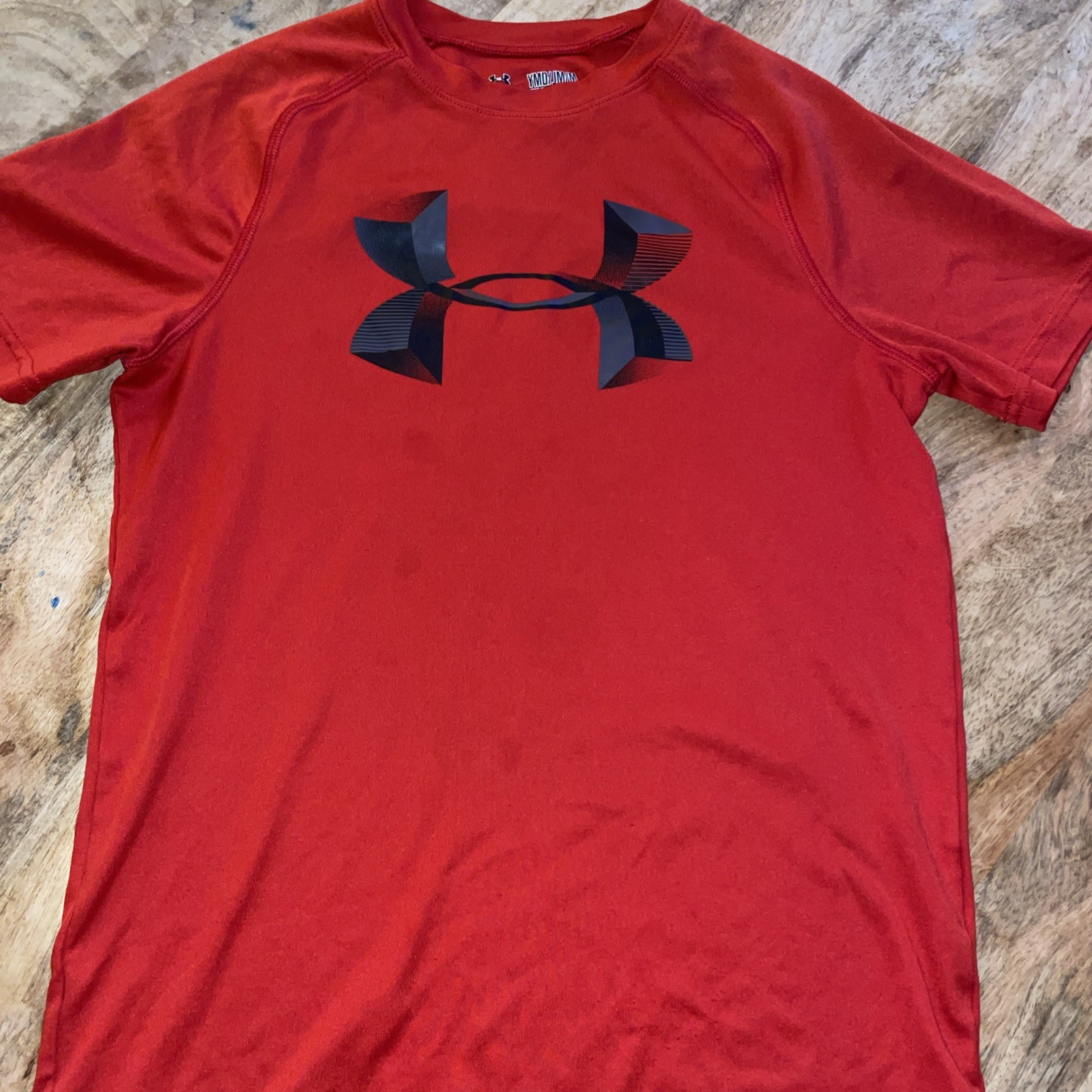 Under Armour Youth Athletic Lot 5 Pieces Shorts & Shirts M Medium 10 12