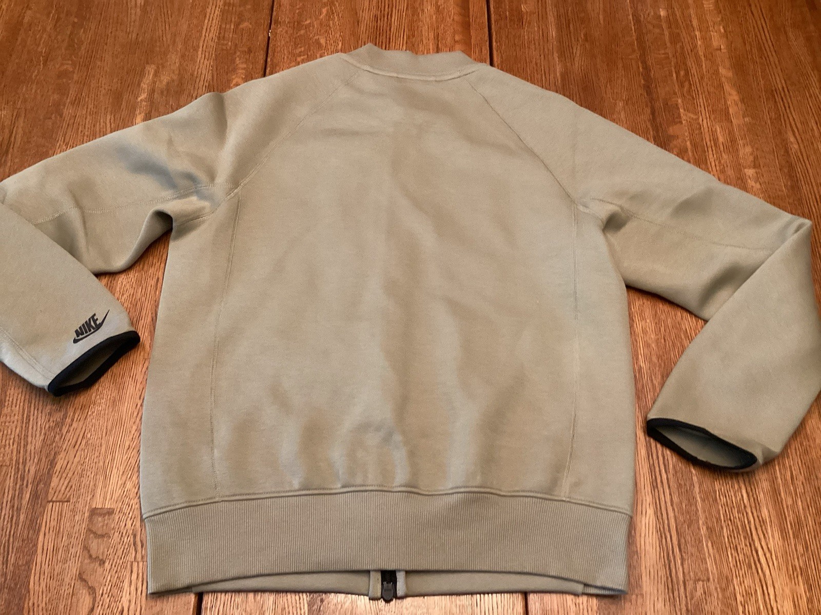 NWTs Nike Tech Fleece Bomber Full-Zip Jacket FB8008-276 Olive Black Men’s Size S
