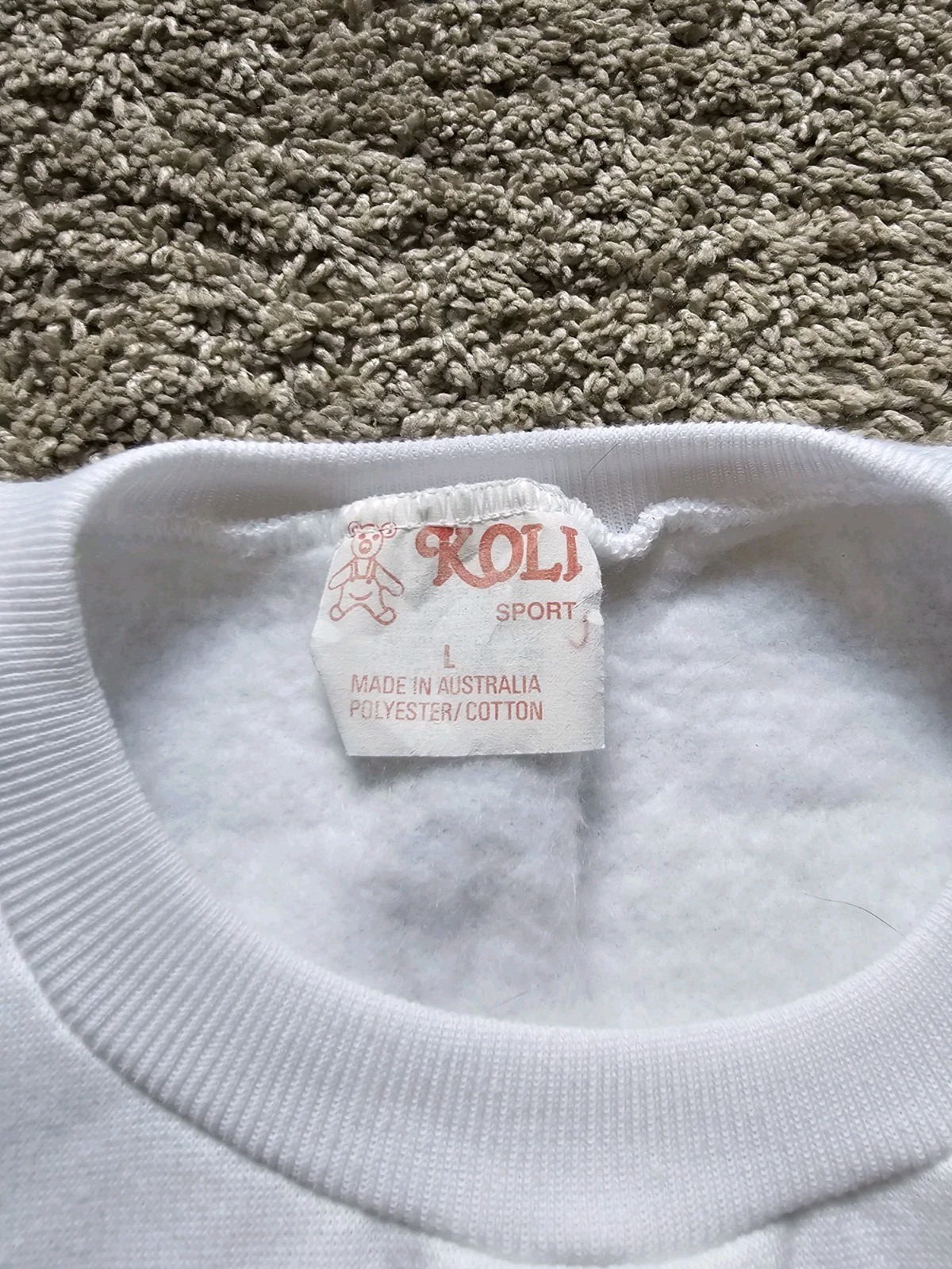 Vintage Koli Sport Australia Koala White Sweater Women’s Size Large