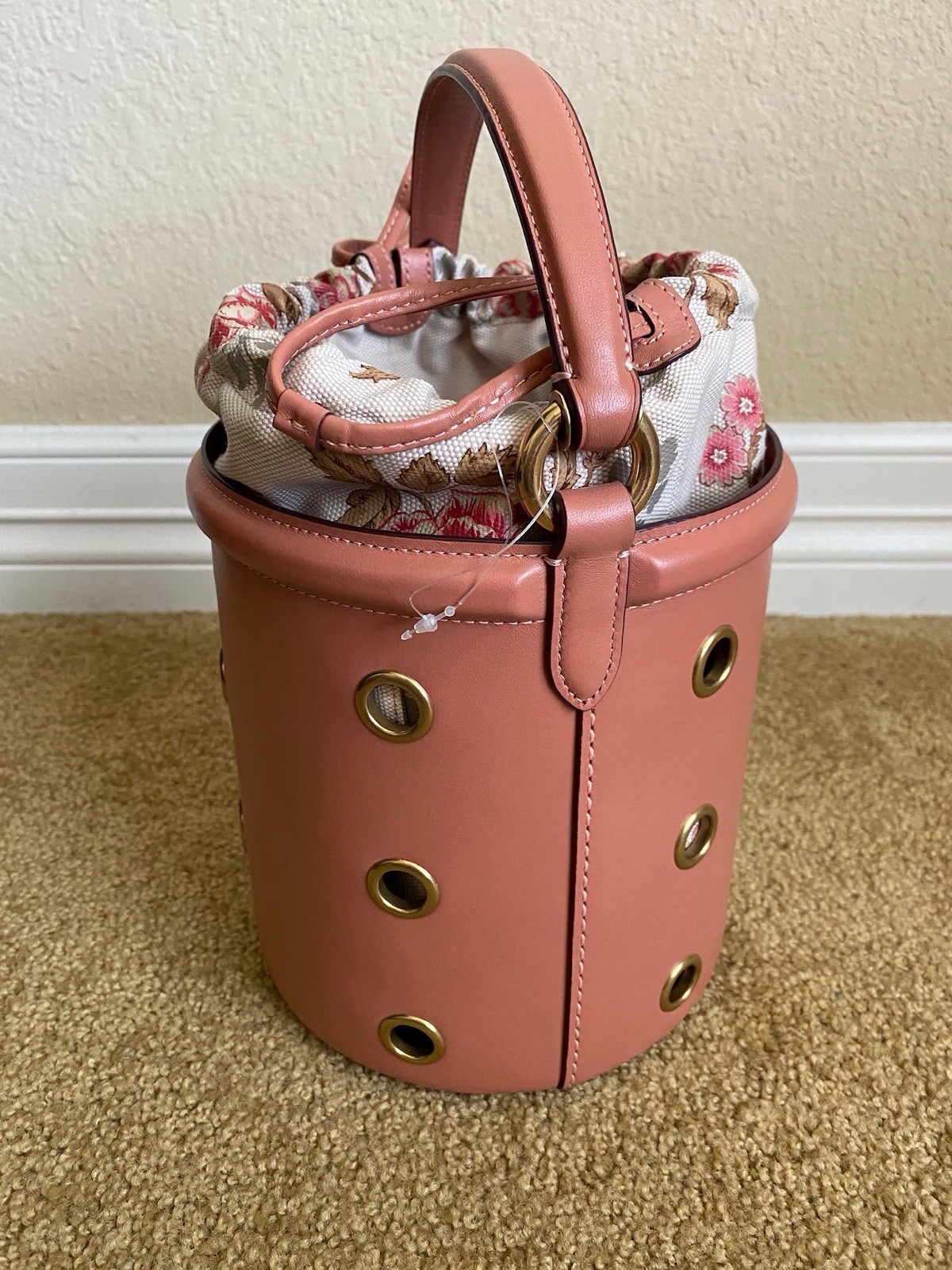 Coach Drawstring Bucket Bag With Grommets Crossbody Leather Bag 69654 Peach