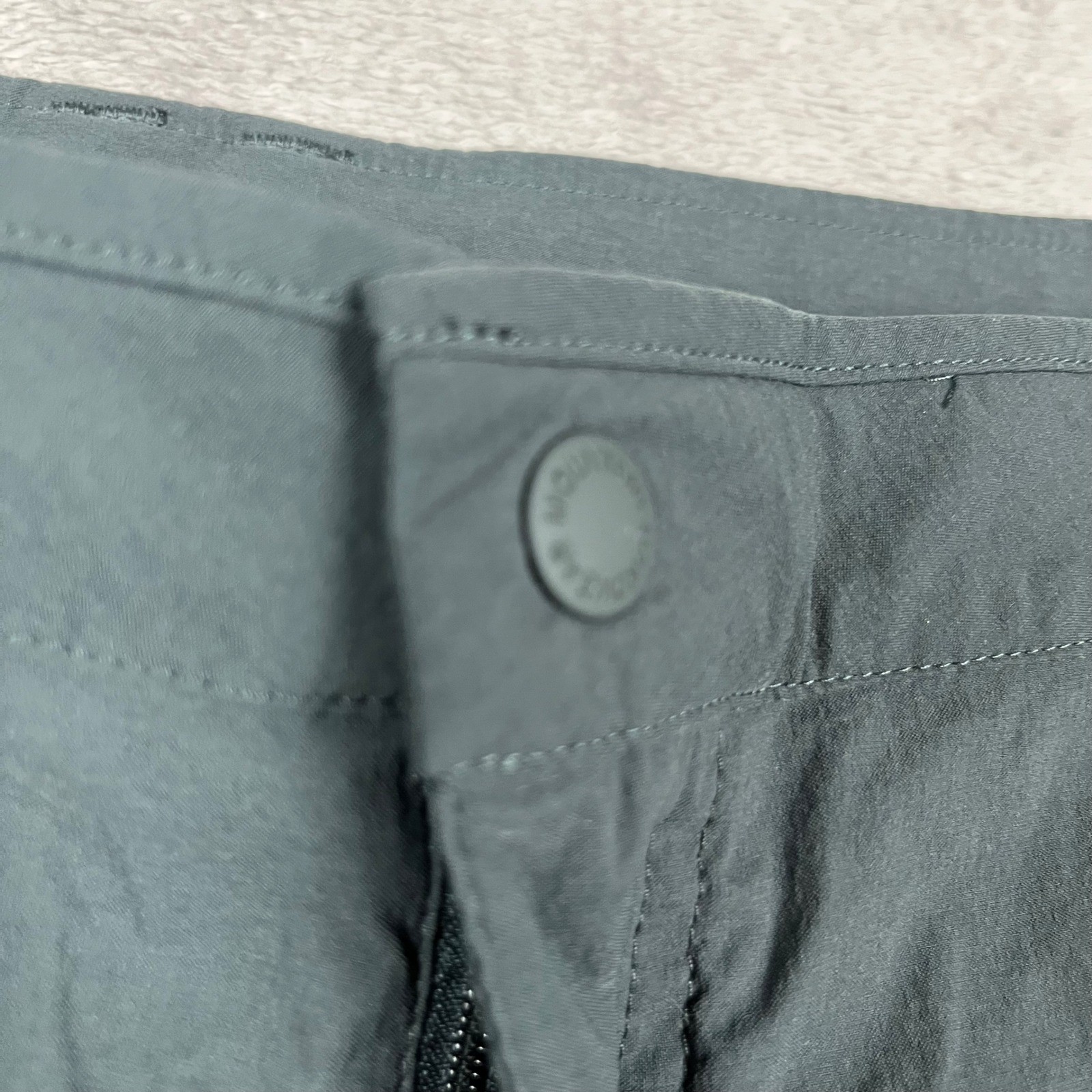 Mountain Hardwear AP Scrambler Pants Mens 38×30 Dark Gray Hiking Climbing OM0767
