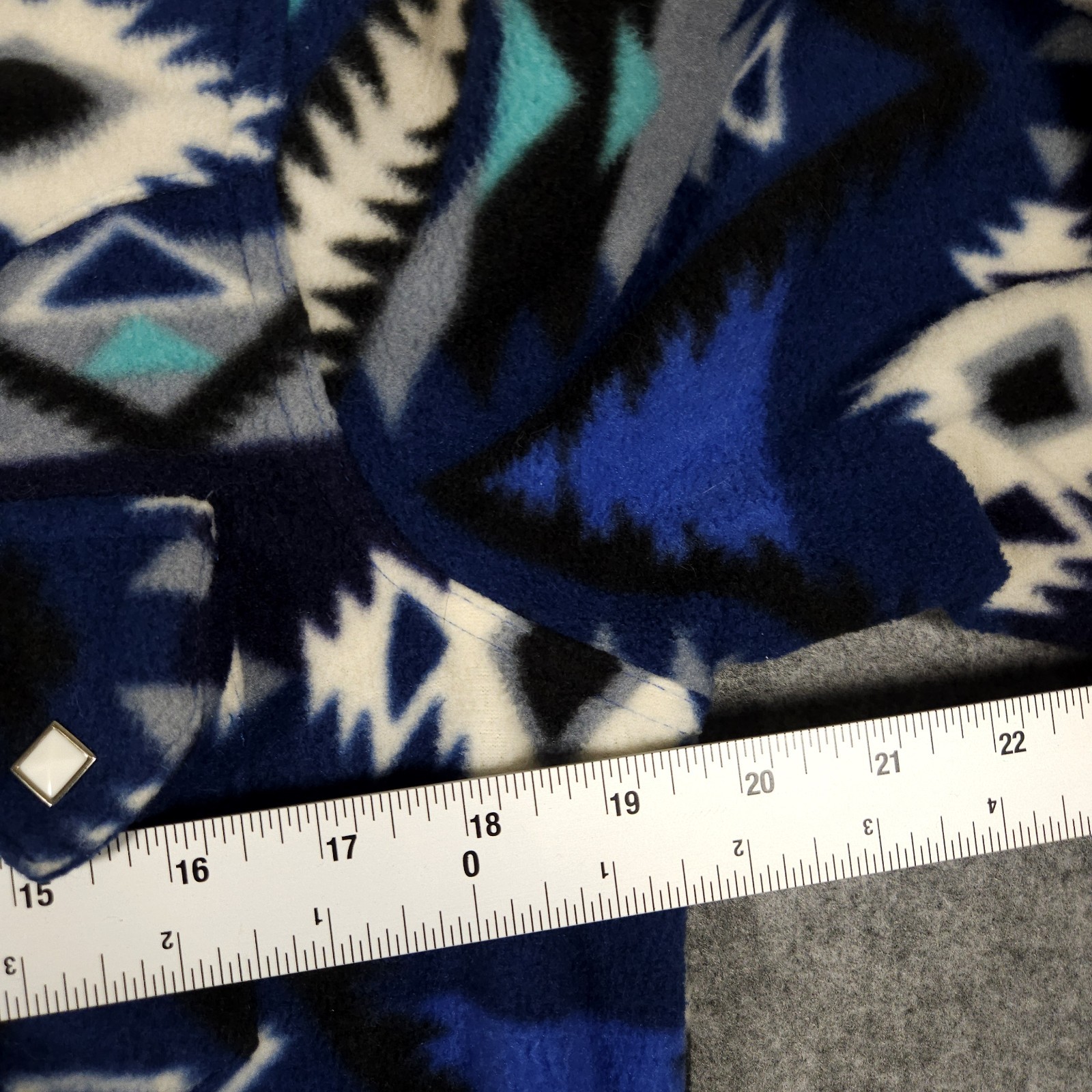Rockmount Ranchwear Shirt Medium Men Western Blue Southwest Aztec USA Pearl Snap