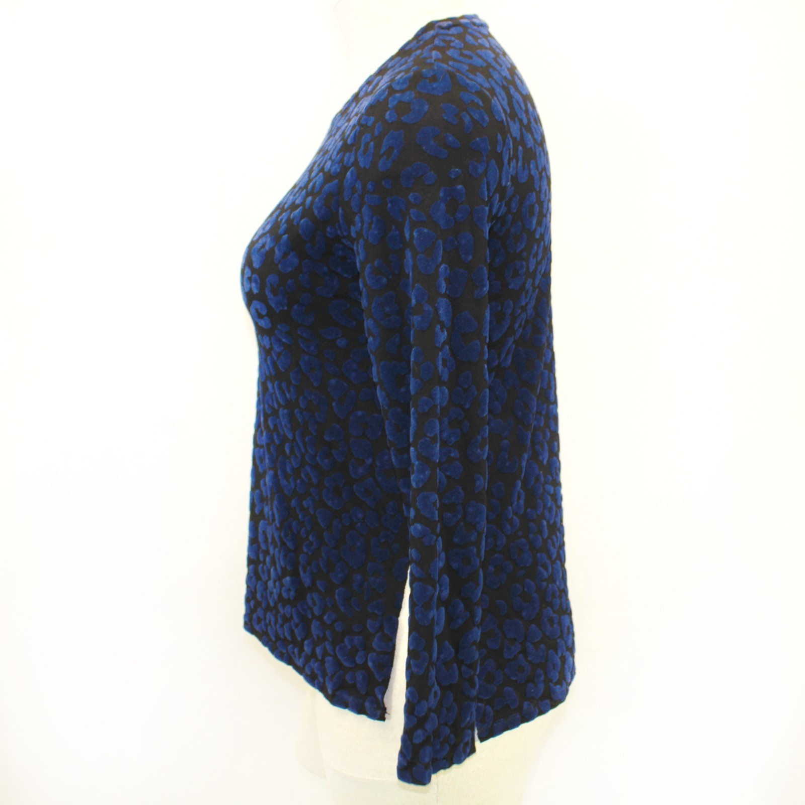 Majestic Filatures soft French touch velvet deluxe sweatshirt size 3 Large