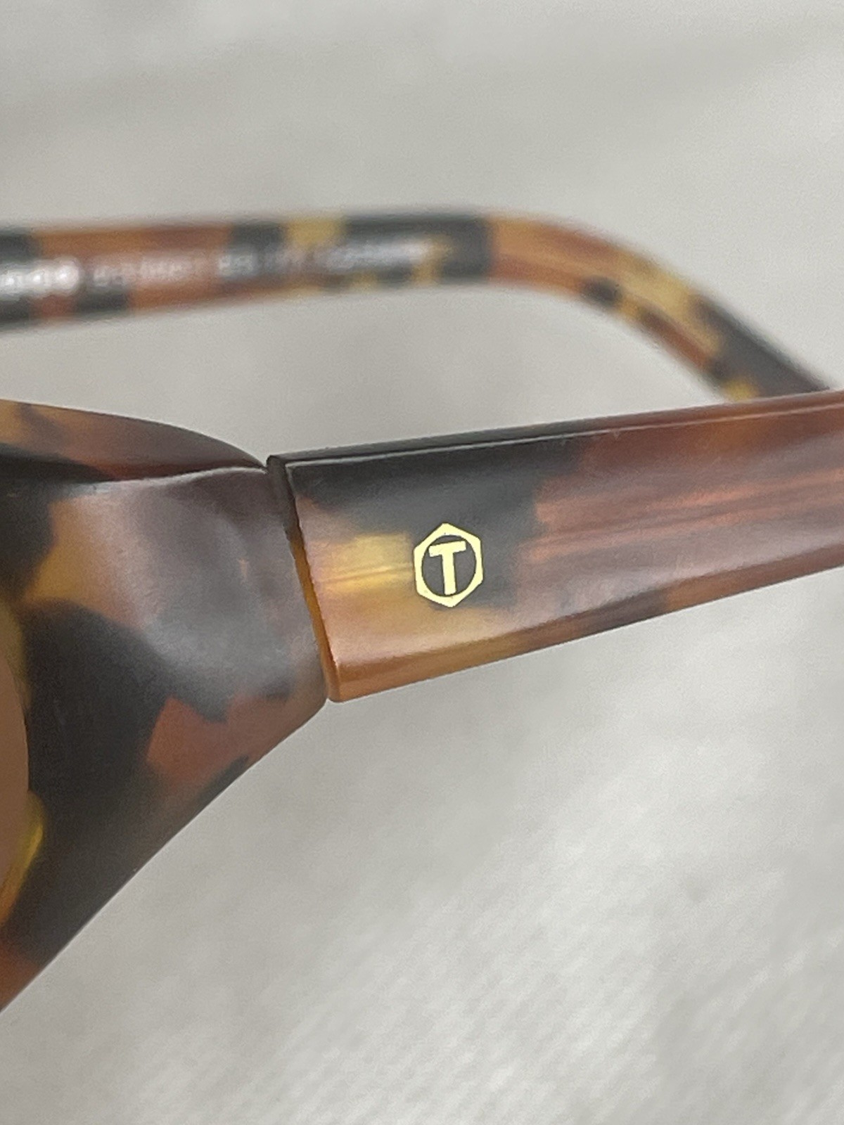 VTG Torque Hand Made Polarized Sunglasses Tortoise Wrap Brown Lens P-9906 125mm