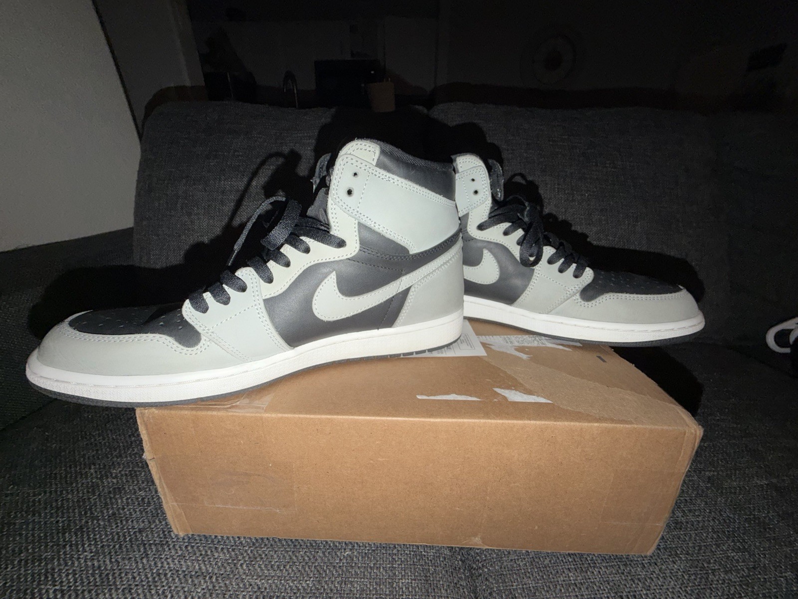 Nike Air Jordan 1 High Top Men’s Leather Basketball Sneakers Black/grey
