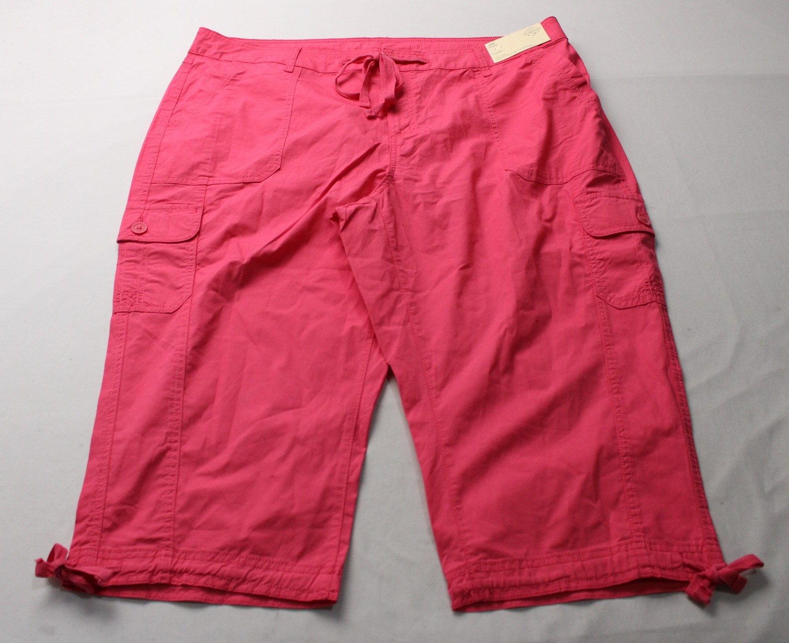 St. John’s Bay Women’s Solid Mid Rise Capri Pants BE5 Watermelon Red Size 18W