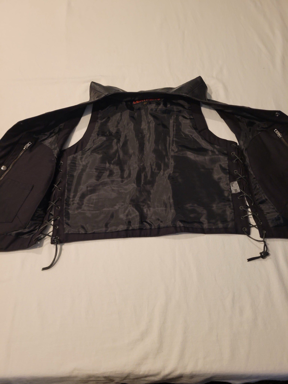 Hot Leathers Vest Mens Large Black Leather Motorcycle Snap Lace Up Sides