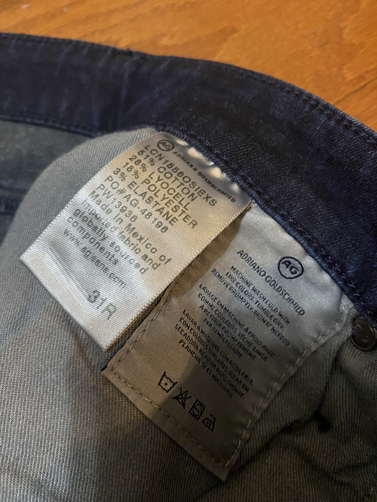 AG Adriano Goldschmied Anthropologie The Stevie Slim Straight Jeans Size 31R