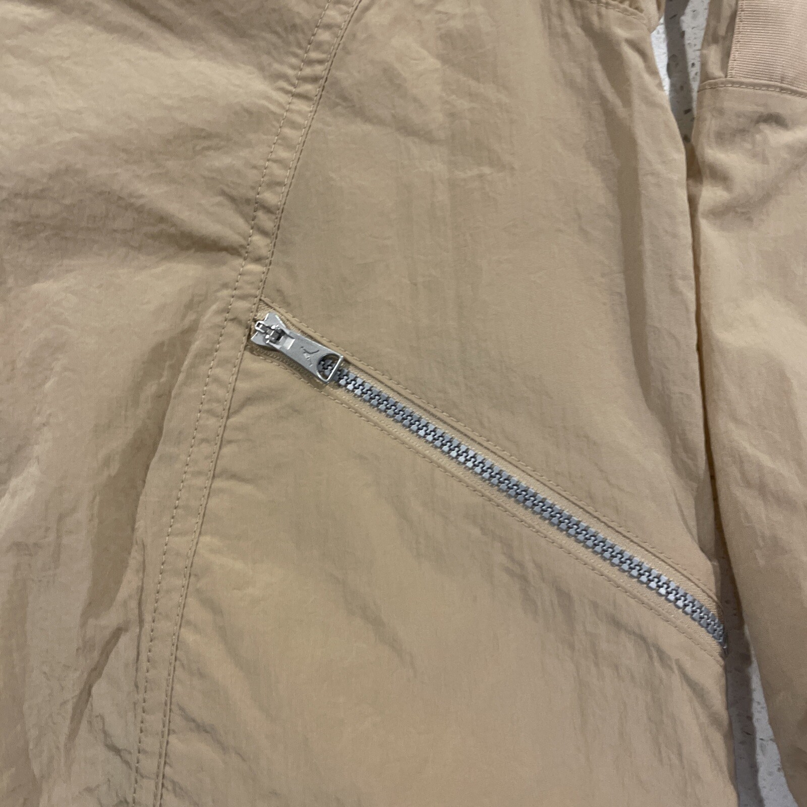 Jordan Essentials Men’s Warmup Jacket Hemp-Sail FB7294-200 Mens Size Small NWT