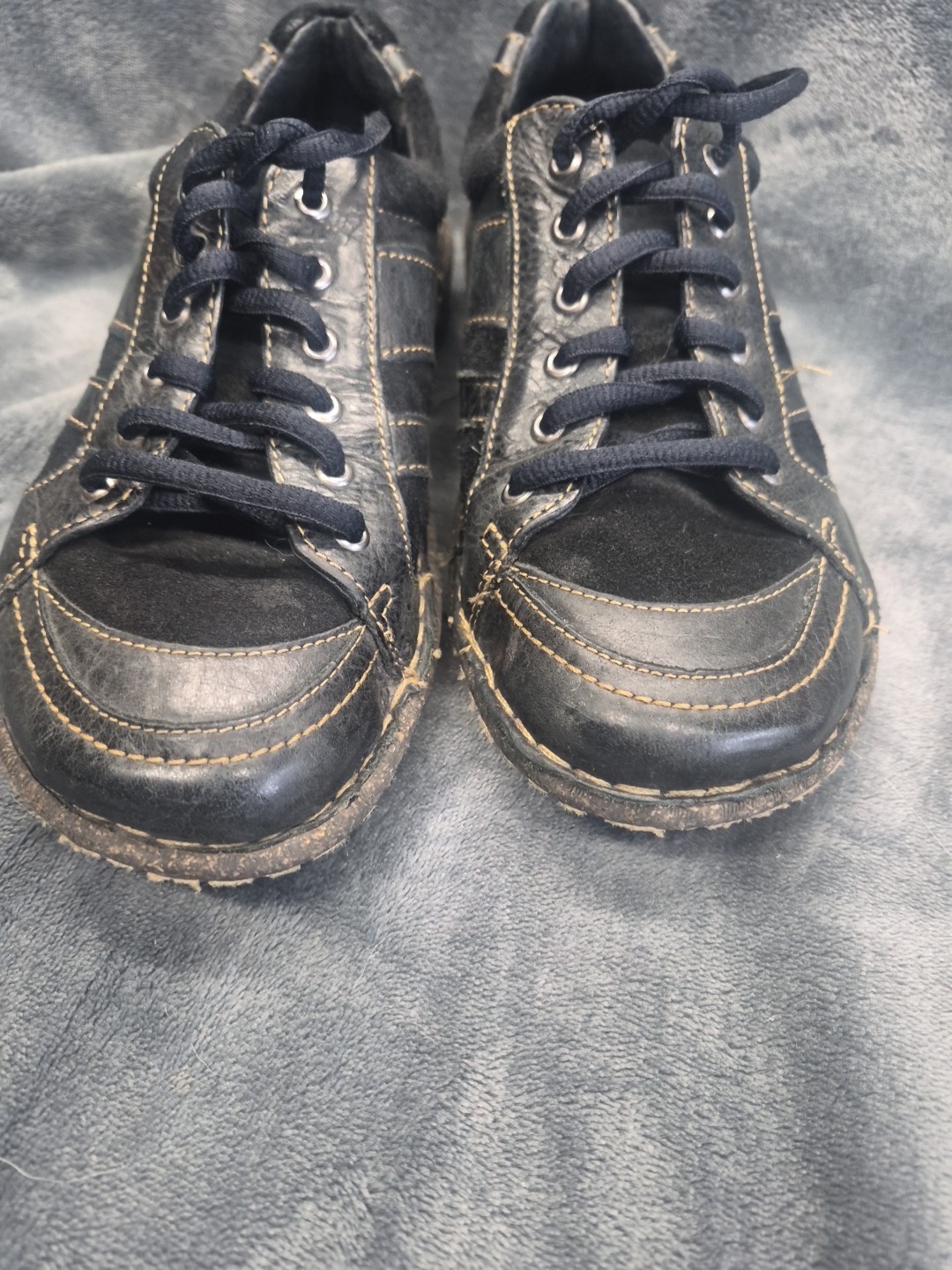 Børn Sneakers Womens 8/39M Black Leather Suede Nyle Casual Lace Up Shoes