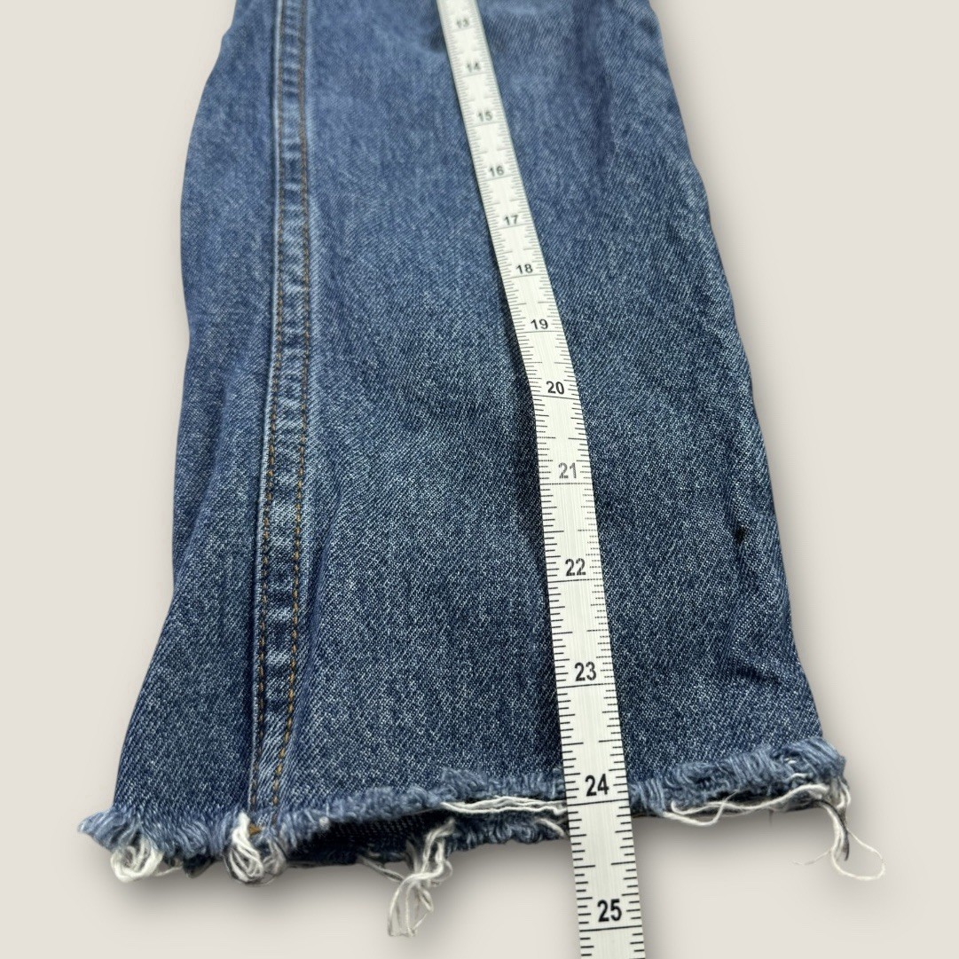 S.O.N.G Straight Leg Juniors Blue Jeans Size 3/26 Raw Hem Mid Rise