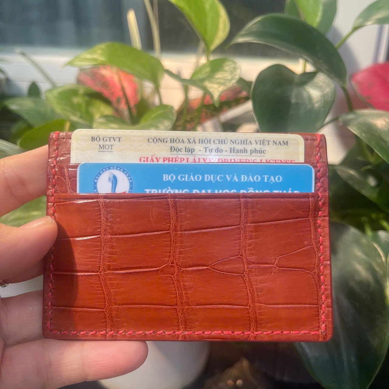 GENUINE LEATHER SKIN CREDIT CARD HOLDER/ WALLET CARD HOLDER FOR MEN