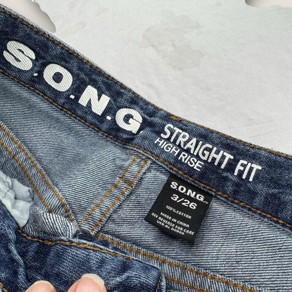 S.O.N.G Straight Leg Juniors Blue Jeans Size 3/26 Raw Hem Mid Rise
