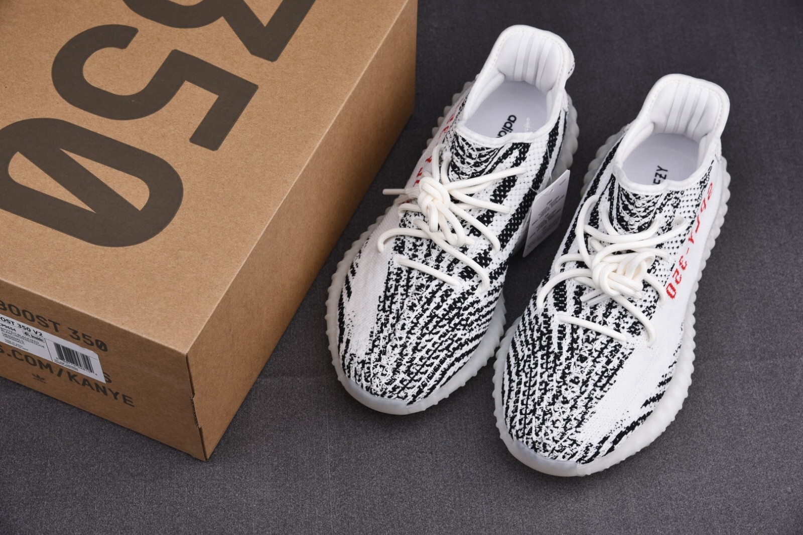 adidas Yeezy Boost 350 V2 Low Zebra CP9654 Brand New