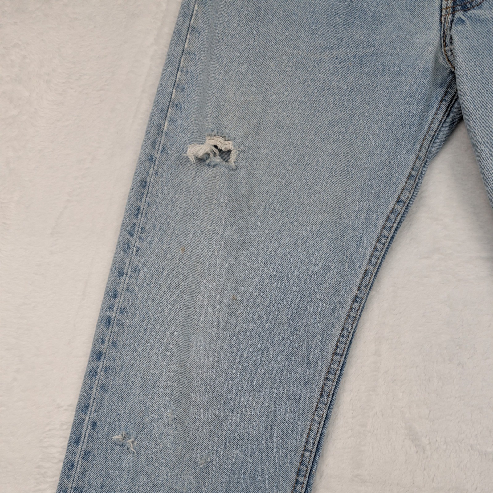 VTG Levi’s 501 Jeans Men 28×32 Ice Blue Straight Leg Button Fly Distressed 90s