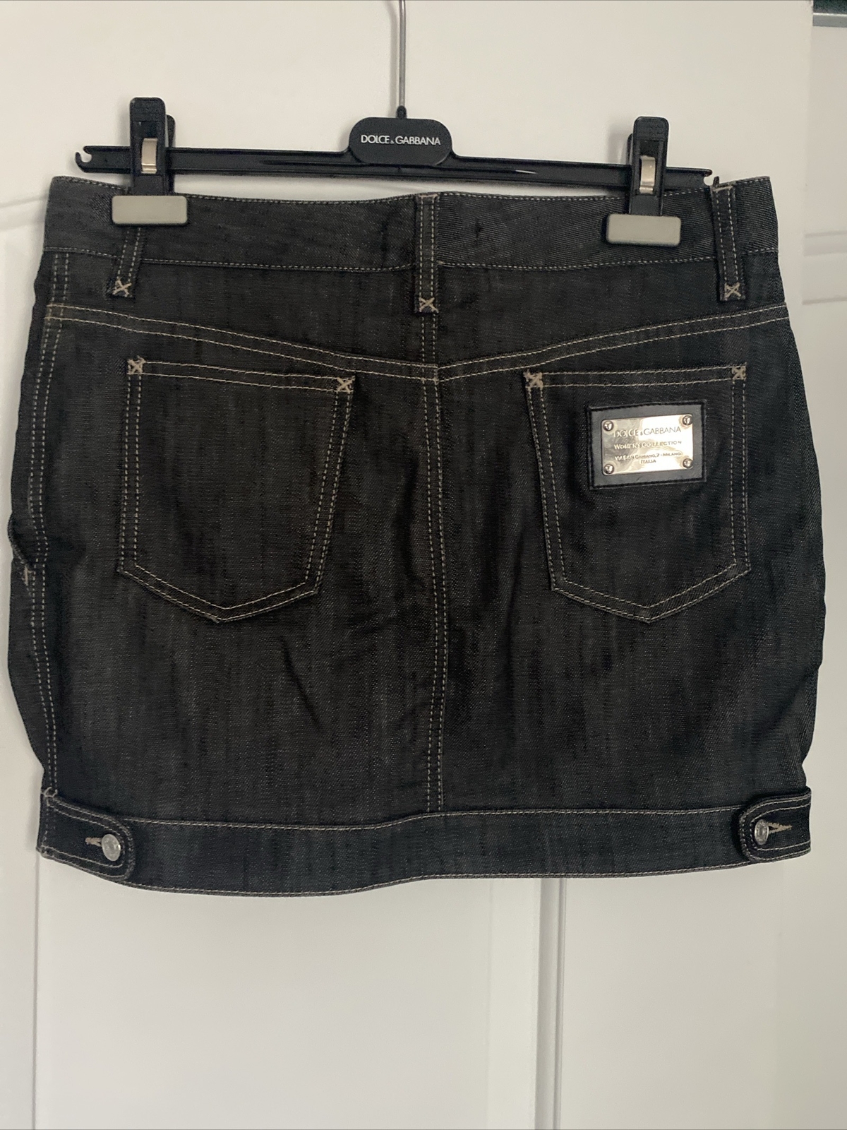 Authentic Dolce Gabbana Women’s Mini Skirt Size 38 Italy 98% Cotton 2% Stretch
