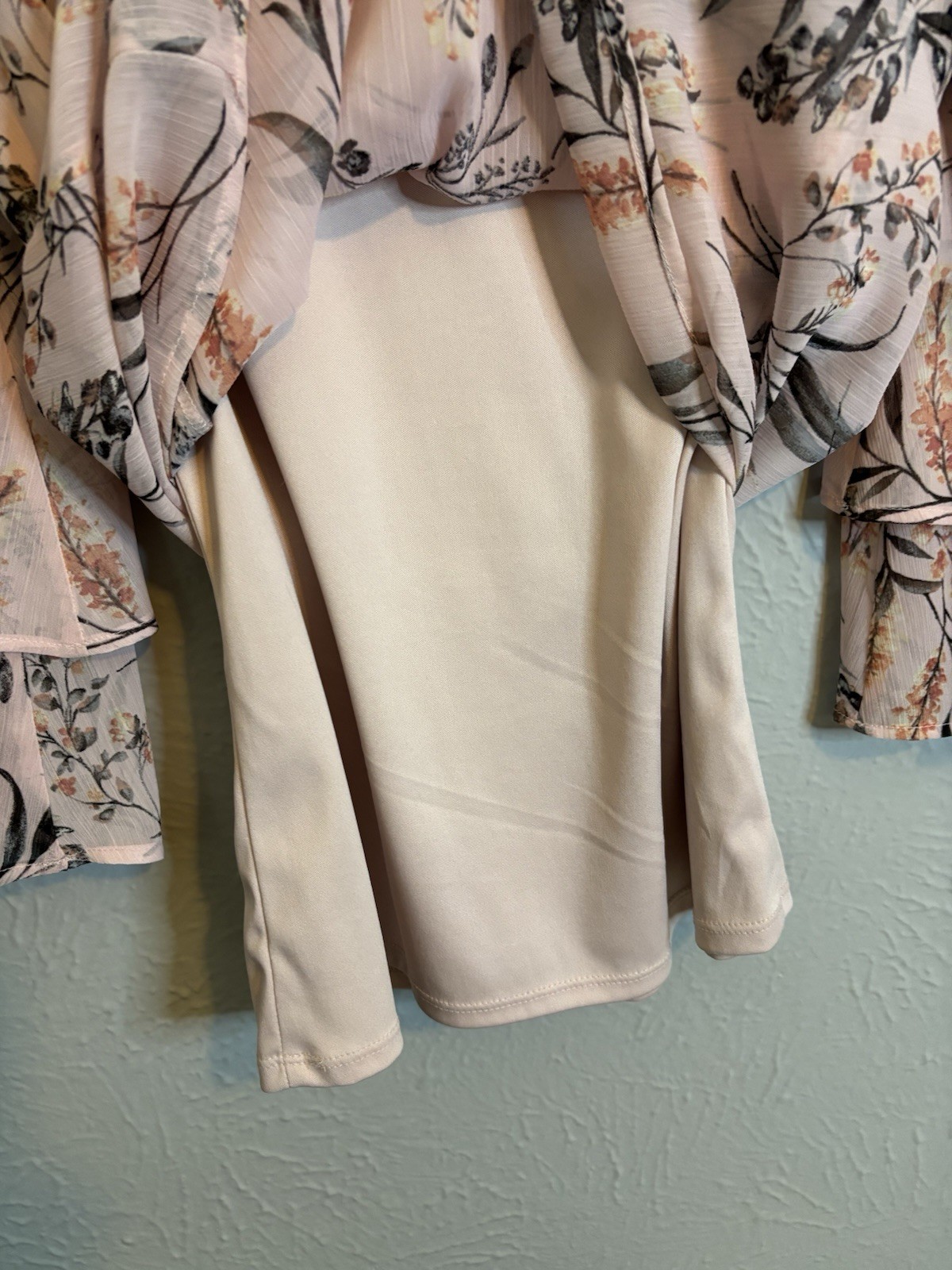 New Directions Floral Peasant Blouse Size S Pink Long Flutter Sleeve Smocked