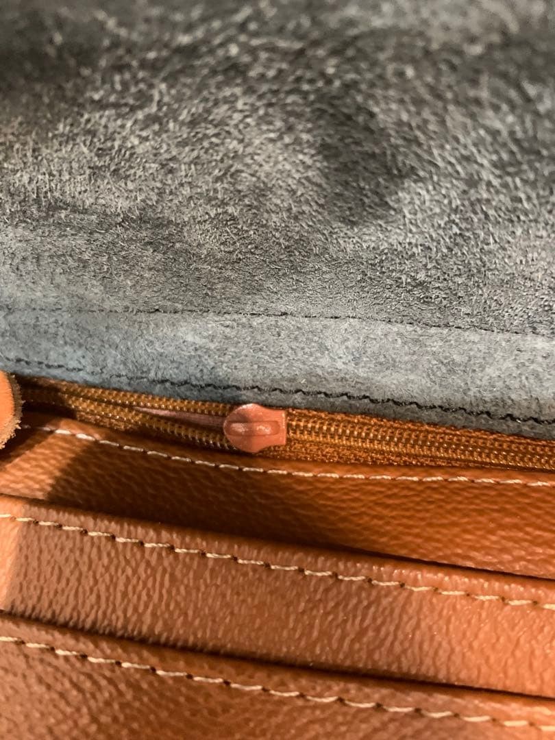 Dooney & Bourke Black Leather Shoulder Bag Unisex 7.5×11.4×3.1in Used