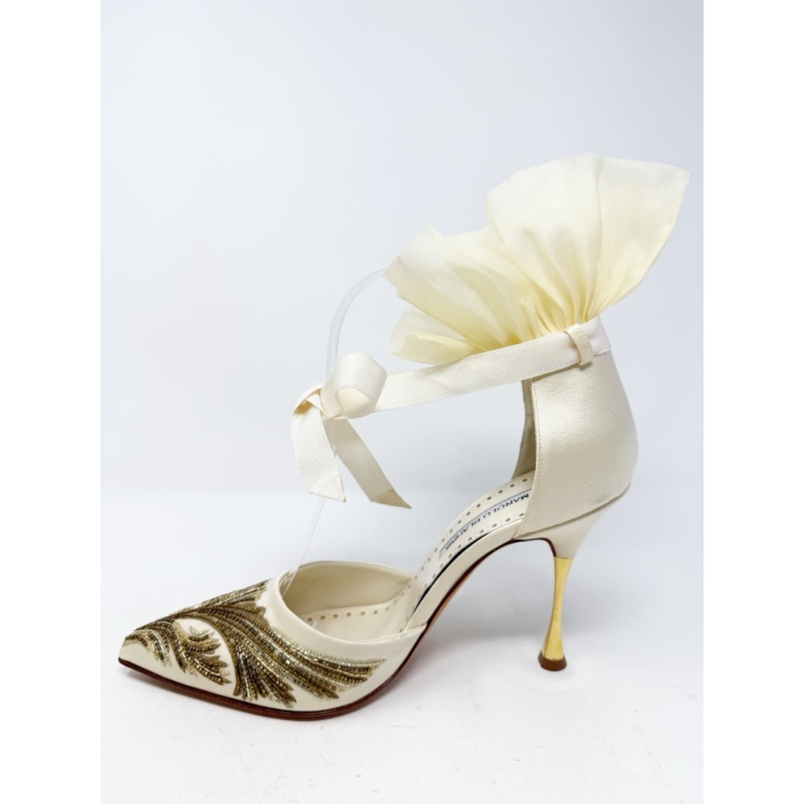 Manolo Blahnik Catrouxi Beaded Satin Heels Womens Size EU 38.5