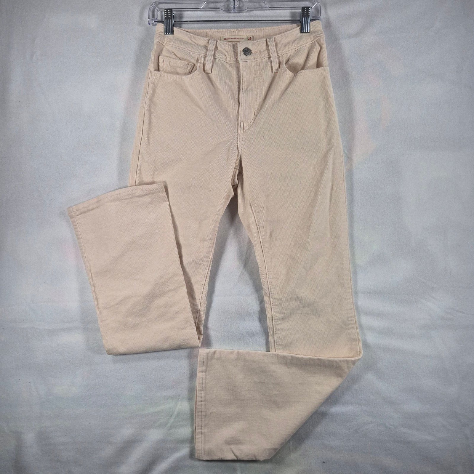 Levi’s 725 High Rise Bootcut Corduroy Pants in Cream
