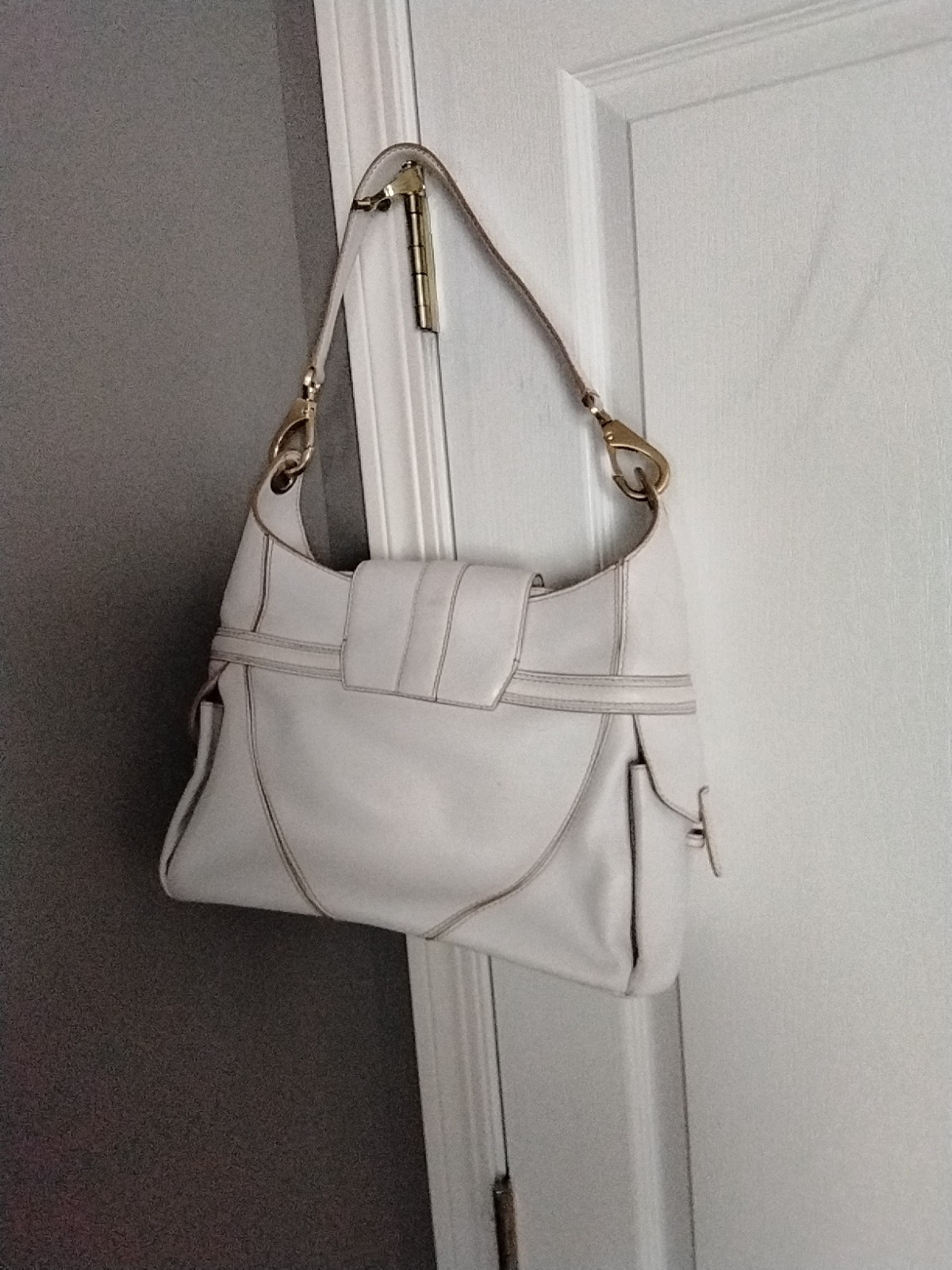 Medium Leather