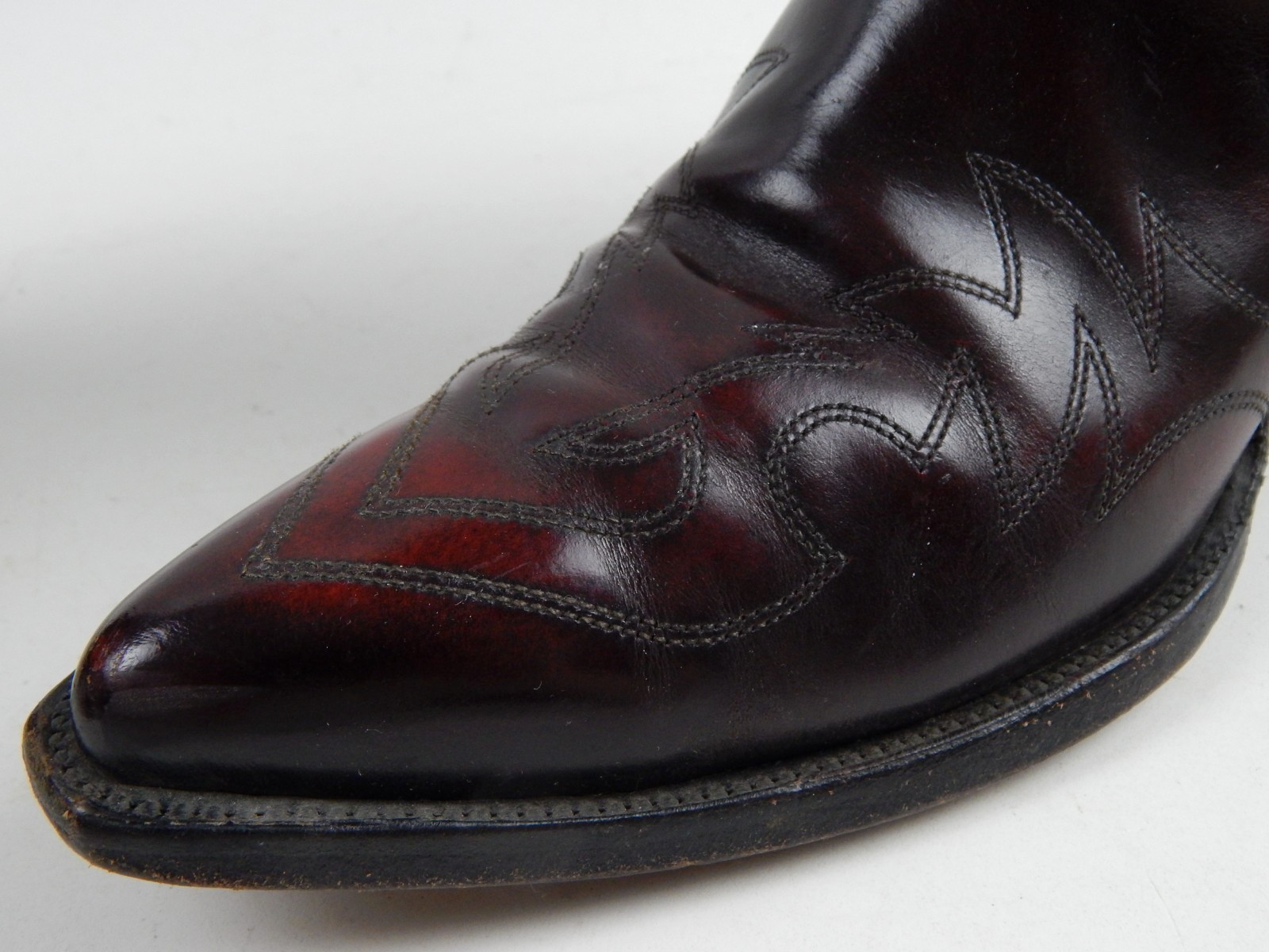 VTG J Chisholm Handcrafted Western Boots Style 990 Oxblood Black Cherry Men’s 8D