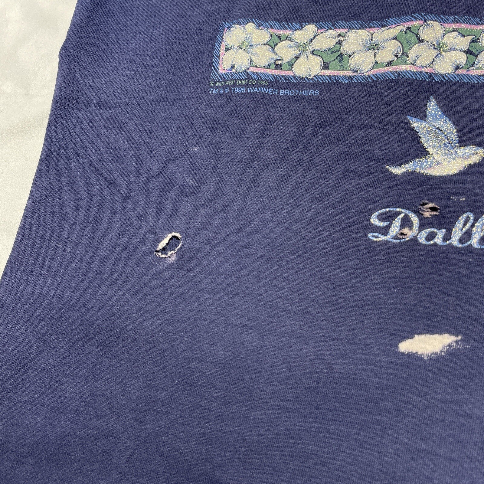 Vintage 90s T-Shirt Men’s Large Blue Dallas Texas USA Made Distressed Art Grunge