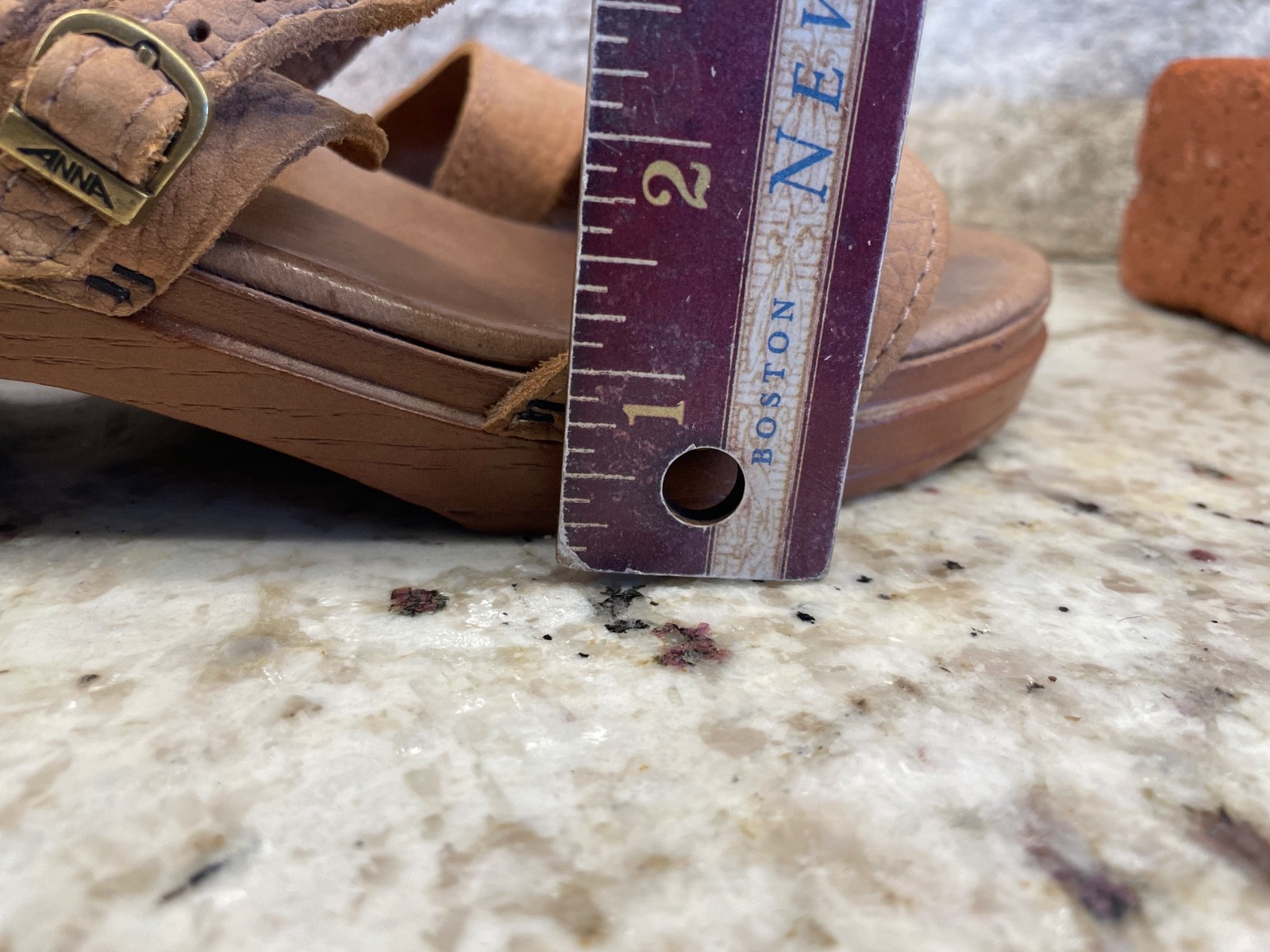 ANNA Made In USA Clogs Sandals 2.25″ Pebbled Tan Brown Leather 2 Strap EUC ~ 11