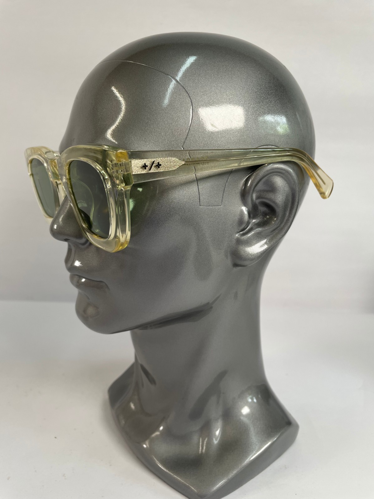 Strata Roadcase Clear Champagne Sunglasses Bottle Green Lenses