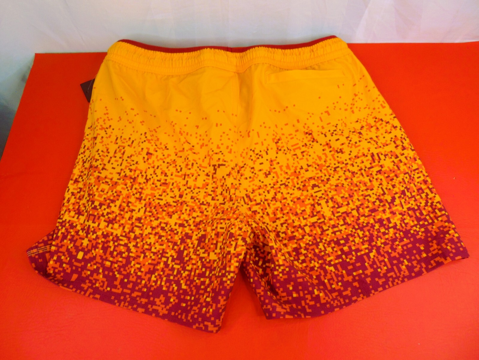 Oakley Beach Pixel Mind Bathing Swim Trunks Suit 16″ Board Shorts Sz Mens XXL