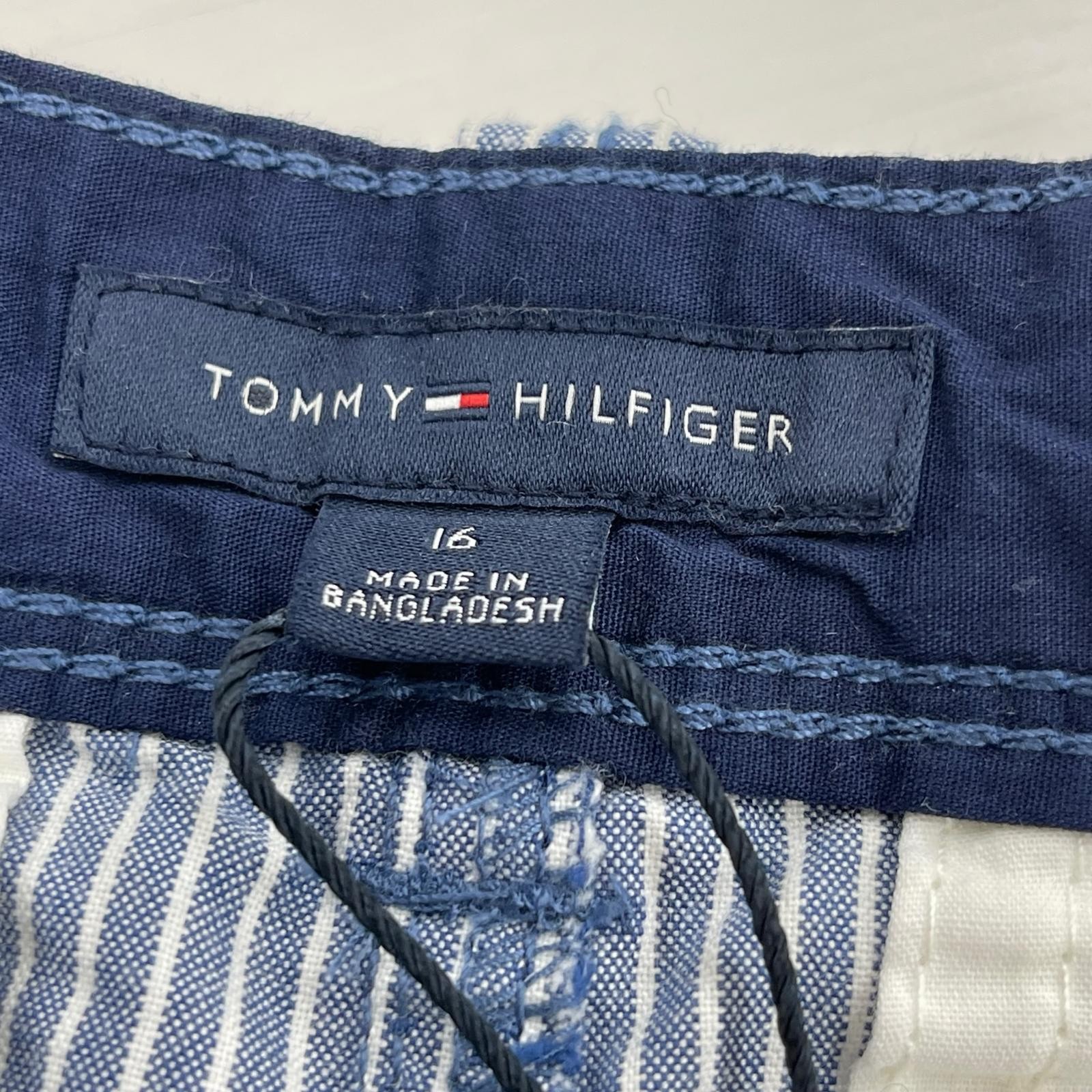 TOMMY HILFIGER Tag attached, striped pattern, logo embroidery, half-size.Pan…