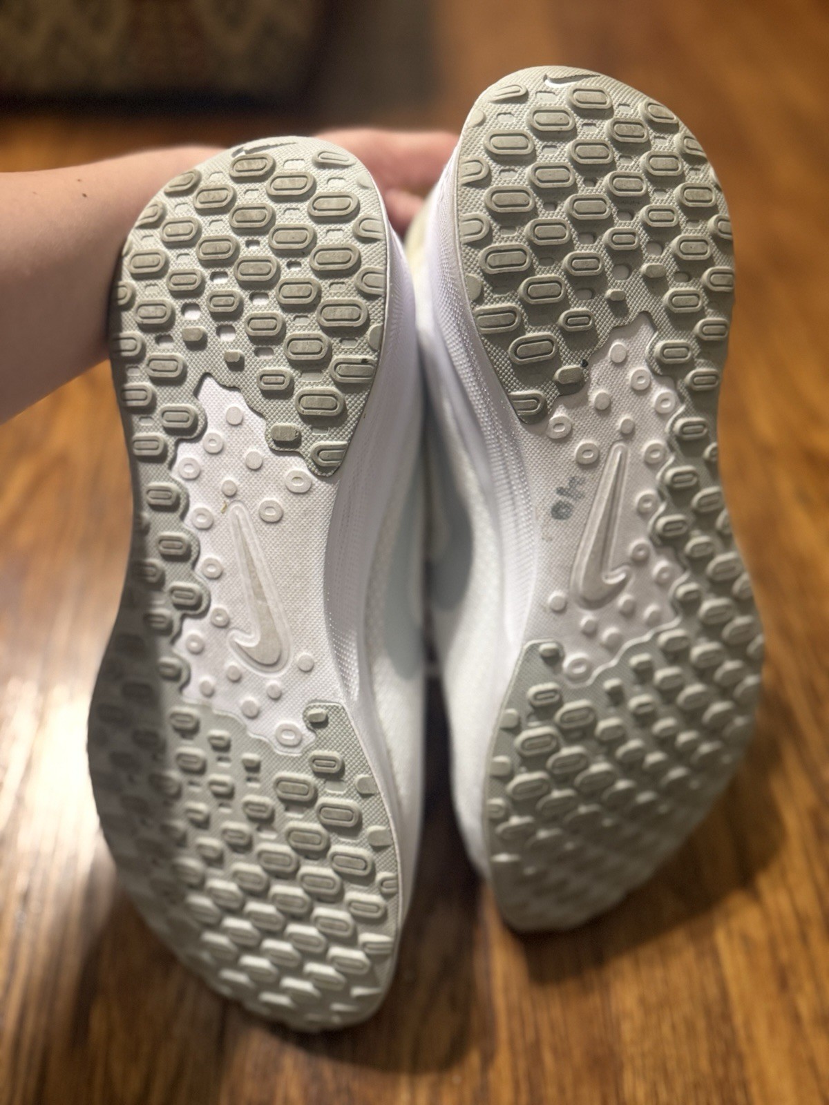 Nike Revolution 8 Men’s Low Top Road Running Lace-Up Sneakers White Size 12
