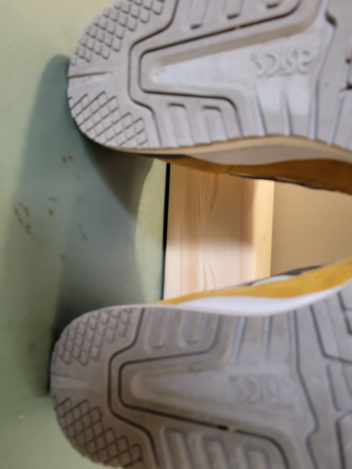 ASICS Gel Lyte III 3 OG Sunflower Premium Sneakers Mens Size 11