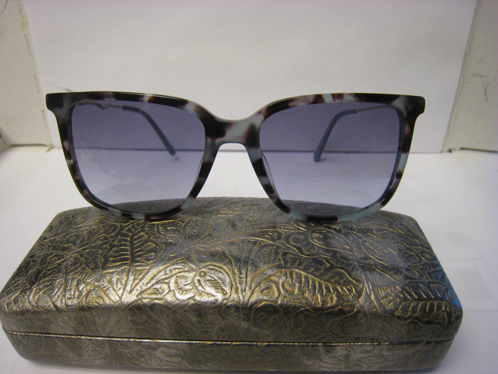 CALVIN KLEIN Women’s Sunglasses CK19702SG Light Blue Tortoise 55-17-140 New
