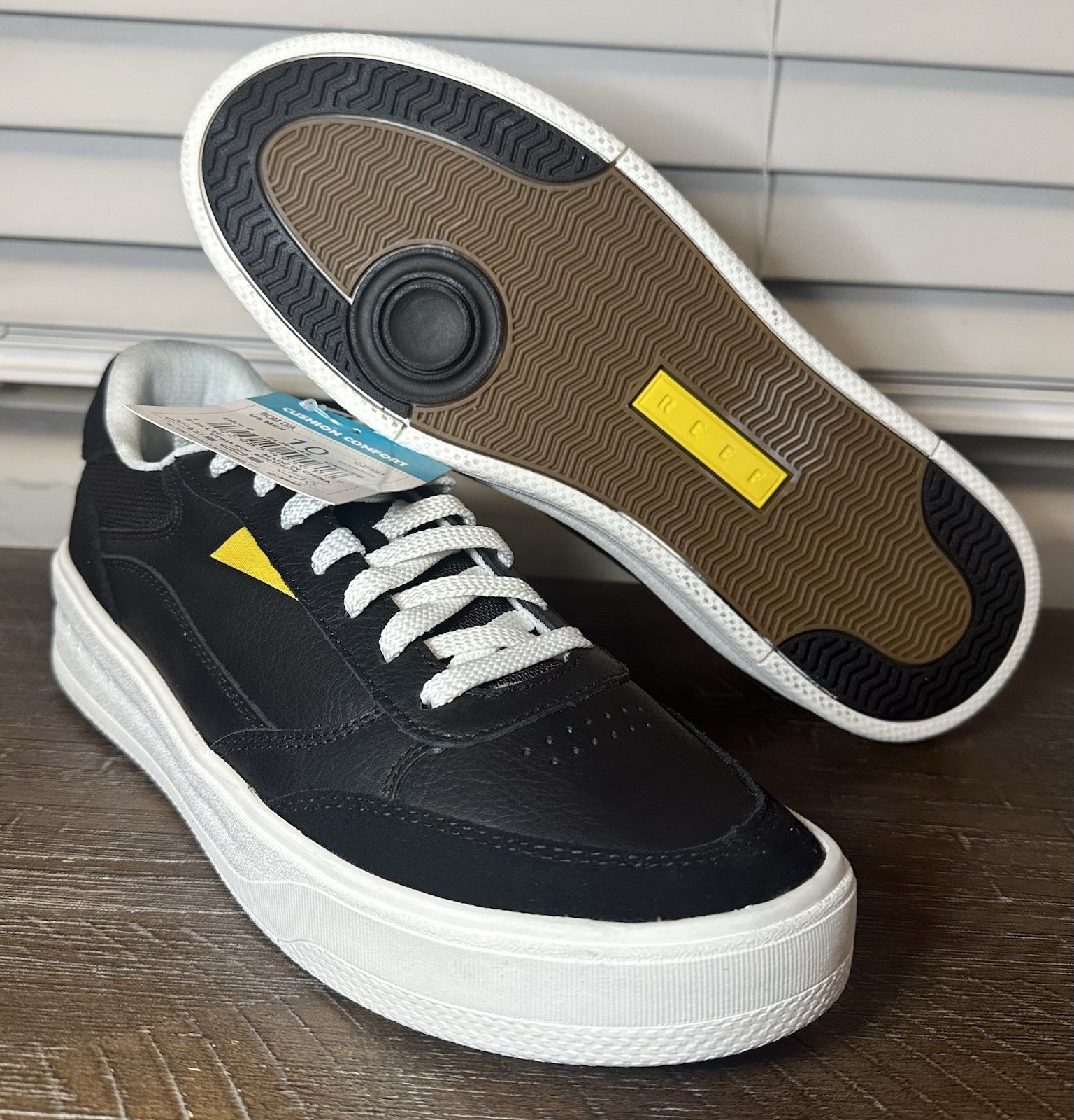 Reef Bom Dia Leather Sneakers Mens Size 10 Black Premium Suede Leather Shoes NEW