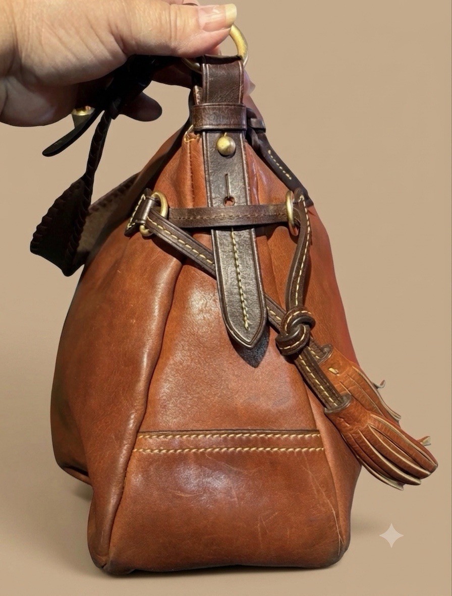 Dooney & Bourke Women’s Brown Hobo Shoulder Bag Zip Tassel Gold Hardware