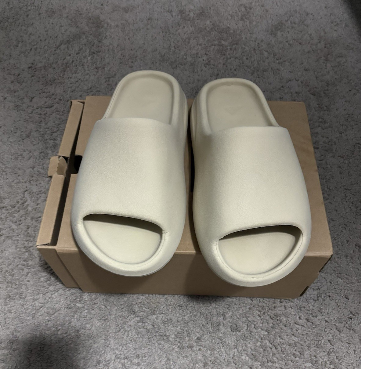 adidas Yeezy Slide Bone Men’s Comfort Slip On Synthetic Sandals FZ5897