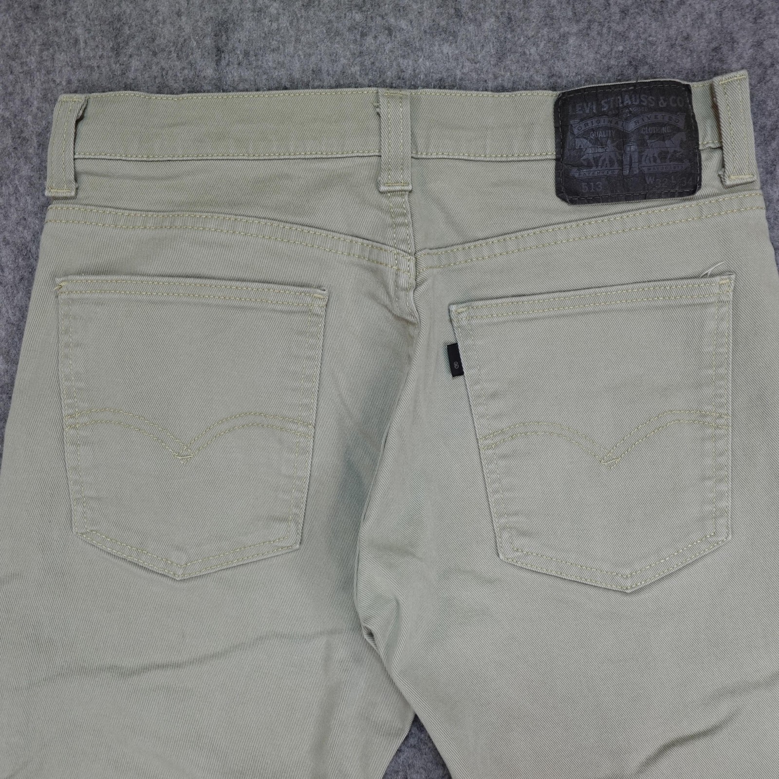 Levis 513 Jeans Mens 32×32 Khaki Slim Straight Stretch Chino Pants Light Wash 32
