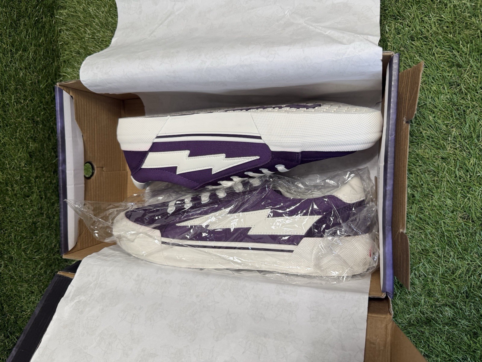 Size 11M – Revenge x Storm Dark Violet White