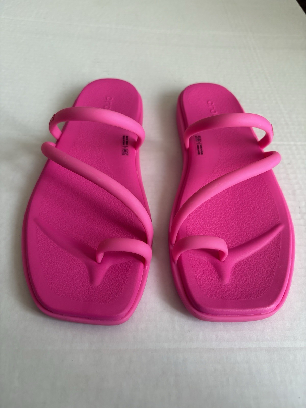 Croslite foam sandals, Crocs Miami Toe Loop Sandal, Dragon Fruit Women’s Sz 7