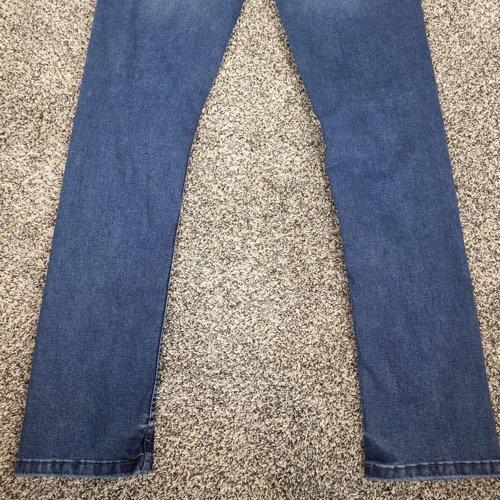 The Perfect Jeans Mens 33×34 (33×33) Slim Fit Blue Stretch Thigh Fade