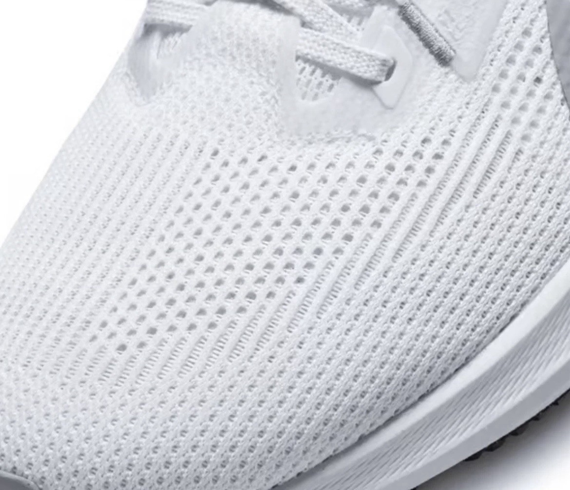 Nike Air Zoom Pegasus 40 Low White Photon Dust DV3853-102 Men’s Running Shoes