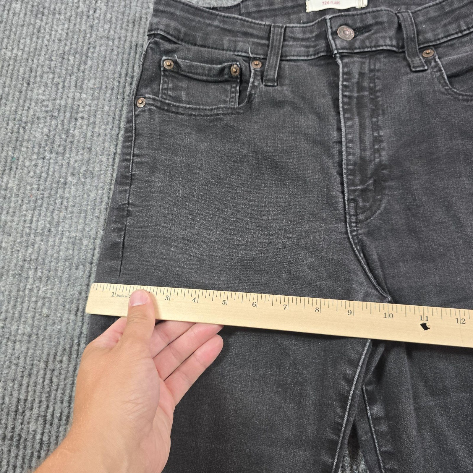 Levi’s 726 Flare Jeans Womens 31 Charcoal Black High Rise Denim Slim 28×29